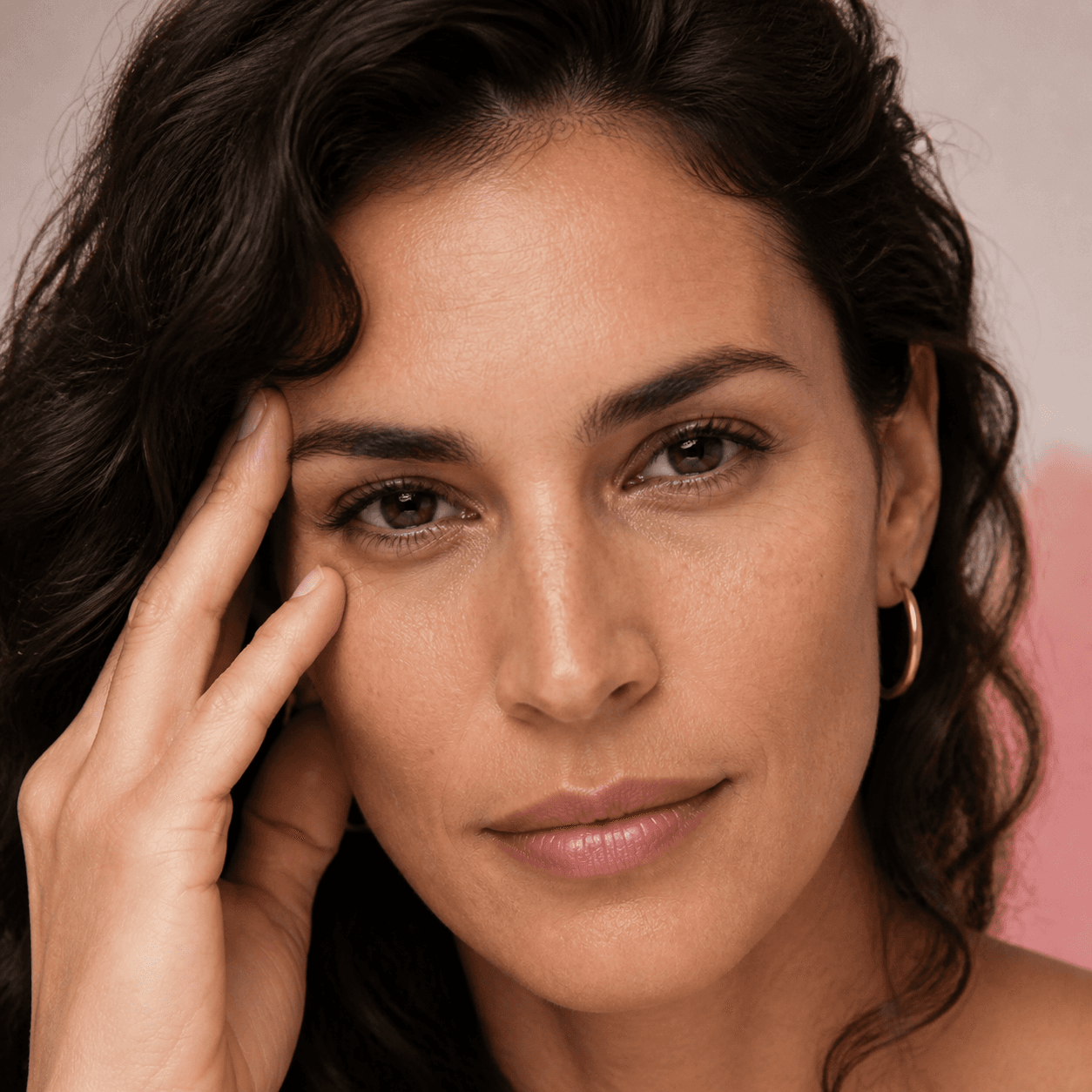 Portrait beauté féminin dans l’univers Cinq Beautés
